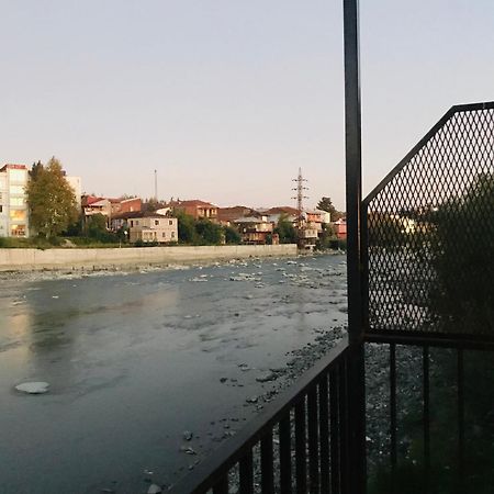 Apartment Riverside كوتايسي المظهر الخارجي الصورة